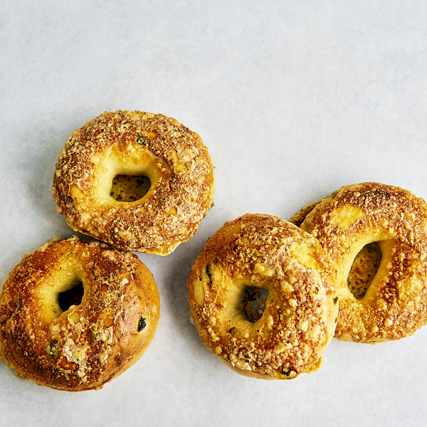 5 & Dime Bagels Jalapeno & Cheese pack of 4