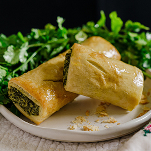 Byron Gourmet Pies Spinach and Cheese Roll 220g
