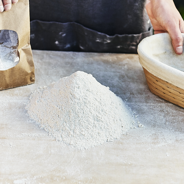 Wholegrain Milling Co Sustainable Premium White Bakers Flour 1kg